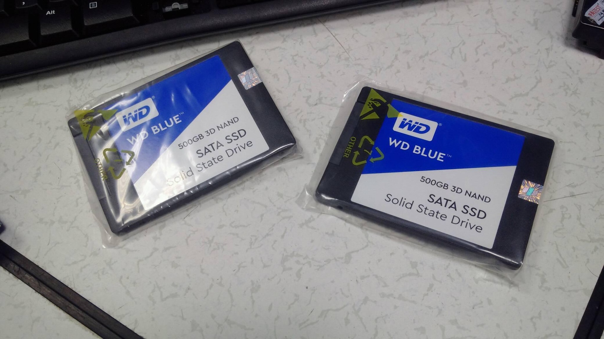 Hosting và máy chủ ảo sử dụng 100% ổ cứng SSD